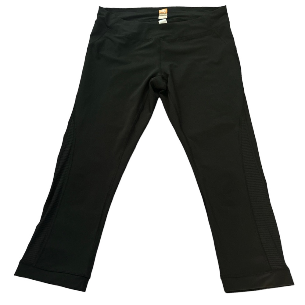 Lucy Tech Athletic 3/4 Black Leggings - Size Small